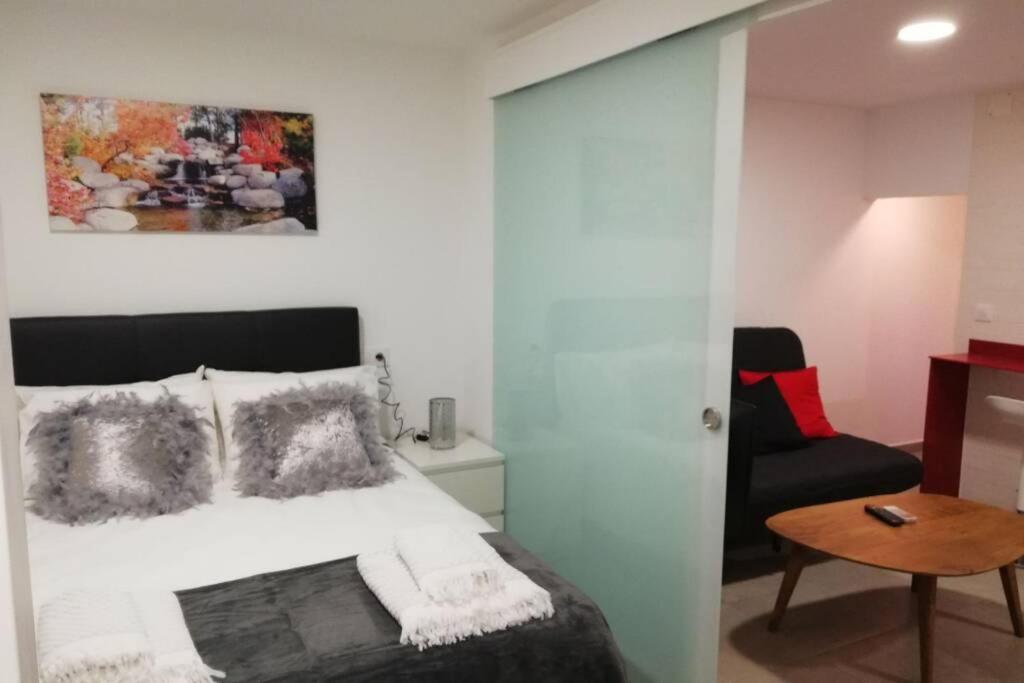 M1 Cool Loft 1 Min Walk To Metro 15 Min Center By Metro Apartment Esplugues de Llobregat Ngoại thất bức ảnh