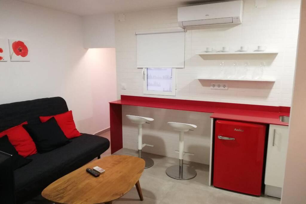 M1 Cool Loft 1 Min Walk To Metro 15 Min Center By Metro Apartment Esplugues de Llobregat Ngoại thất bức ảnh