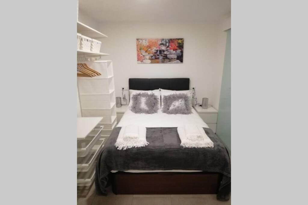 M1 Cool Loft 1 Min Walk To Metro 15 Min Center By Metro Apartment Esplugues de Llobregat Ngoại thất bức ảnh