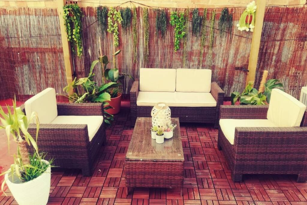 M1 Cool Loft 1 Min Walk To Metro 15 Min Center By Metro Apartment Esplugues de Llobregat Ngoại thất bức ảnh